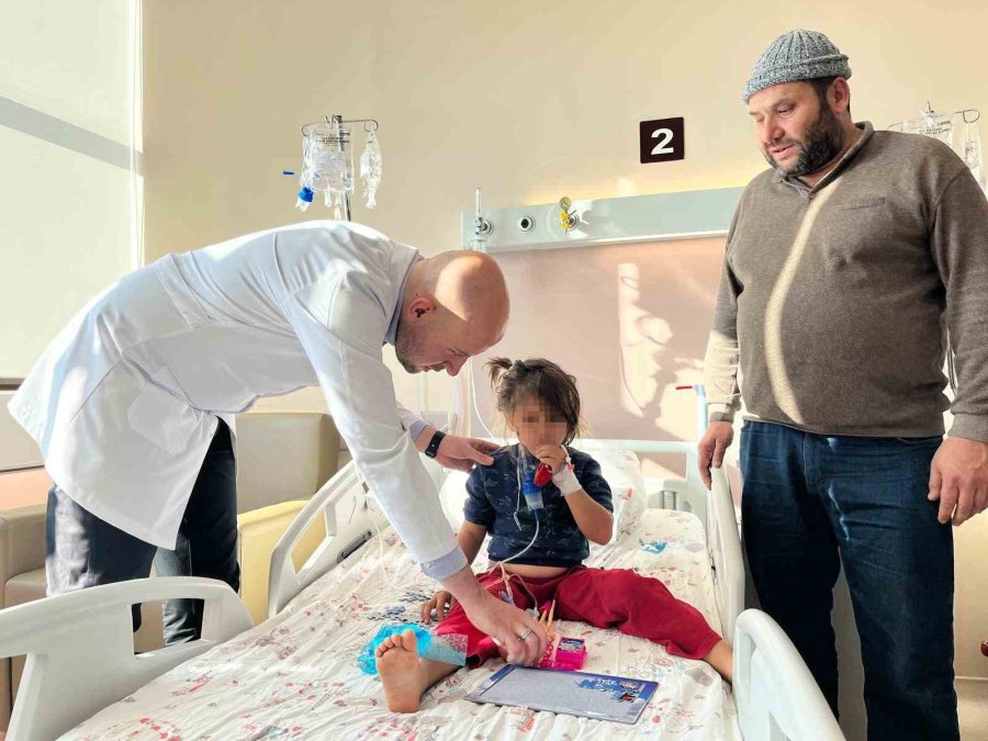 Yangından Kurtarılıp Ambulanstaki Tek Sözü Tüm Türkiye’yi Ağlatmıştı, Bakanlık Hareket Geçti