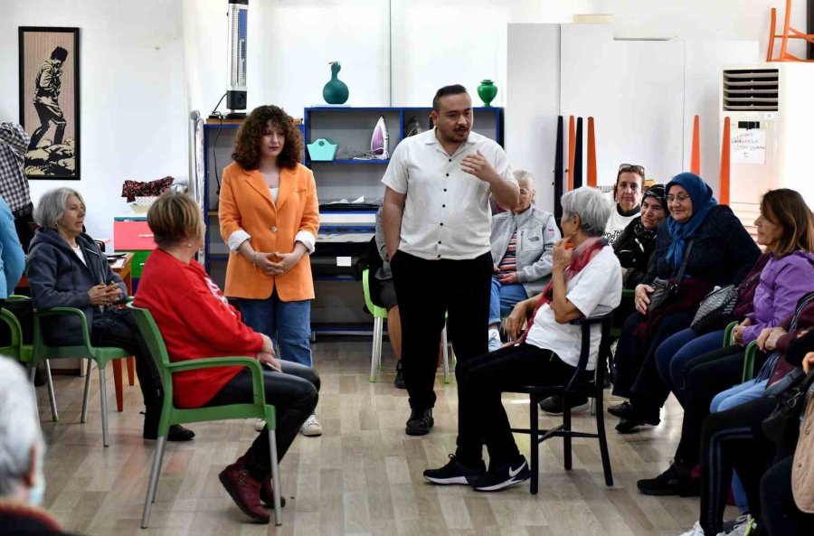 Yaşlı Evlerinde Psikolog Ve Uzmanlar Eşliğinde Empati Atölyesi