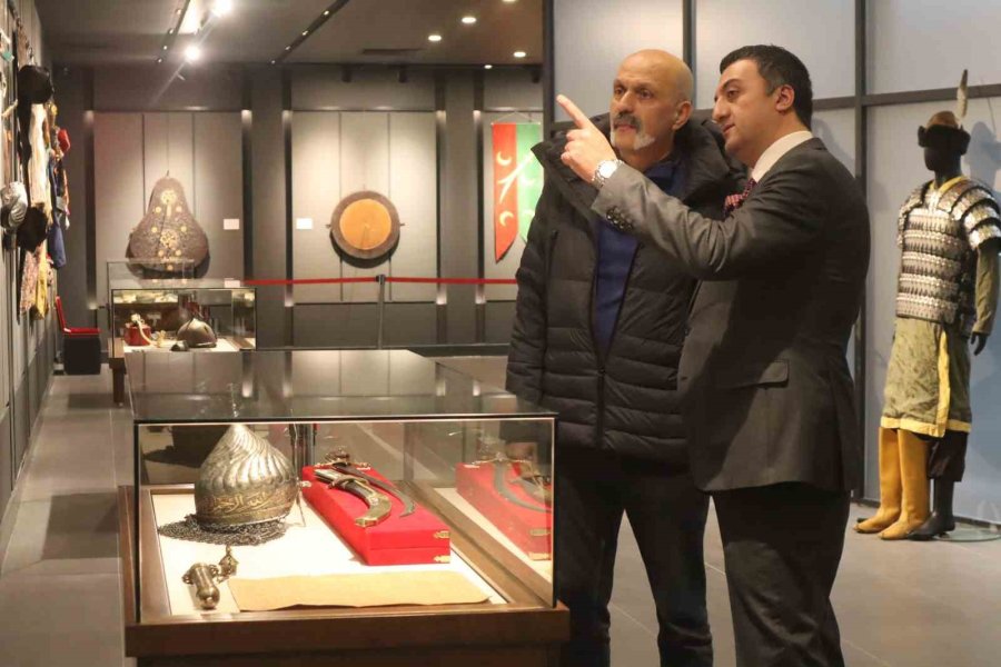 Türk Savaş Sanatının Zengin Geçmişini Yansıtan 158 Eser İlk Defa Eskişehir’de Sergilendi