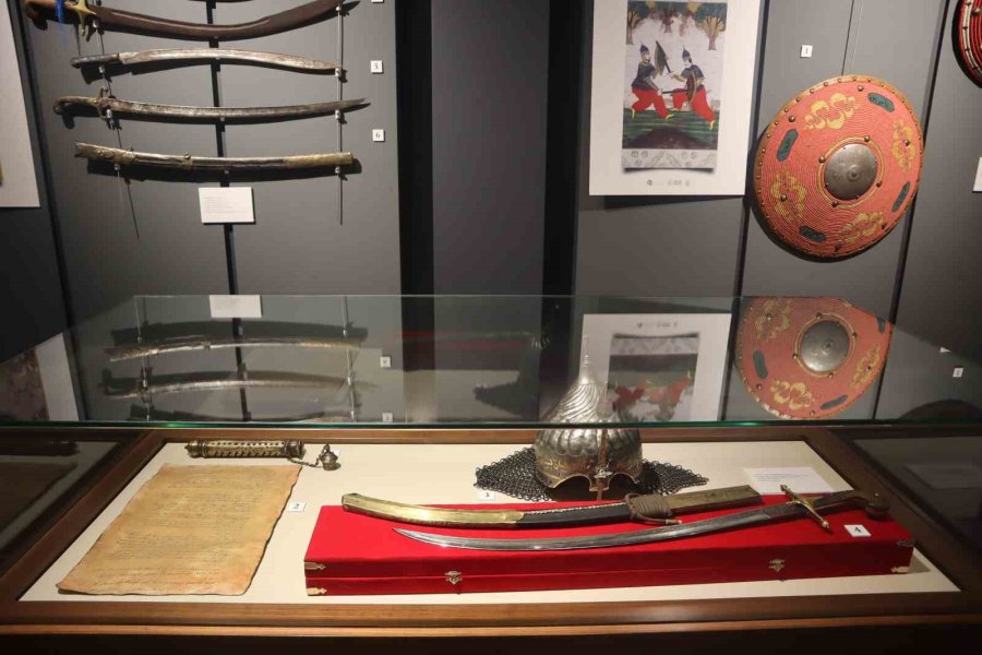 Türk Savaş Sanatının Zengin Geçmişini Yansıtan 158 Eser İlk Defa Eskişehir’de Sergilendi