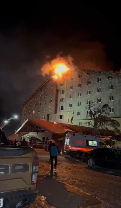 Kartalkaya’daki Yangın Faciasında Otoparktaki Yanlış Düzenlemenin Müdahaleyi Geciktirdiğini Anlattı