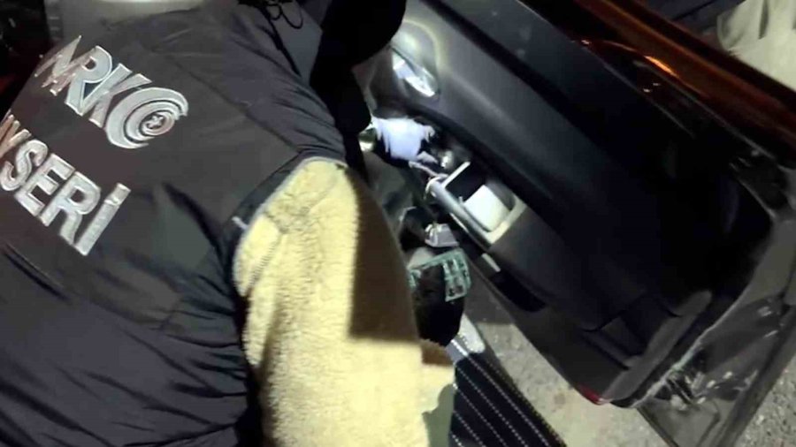 Narkotik Köpeği Jack Zehir Tacirlerine Göz Açtırmadı