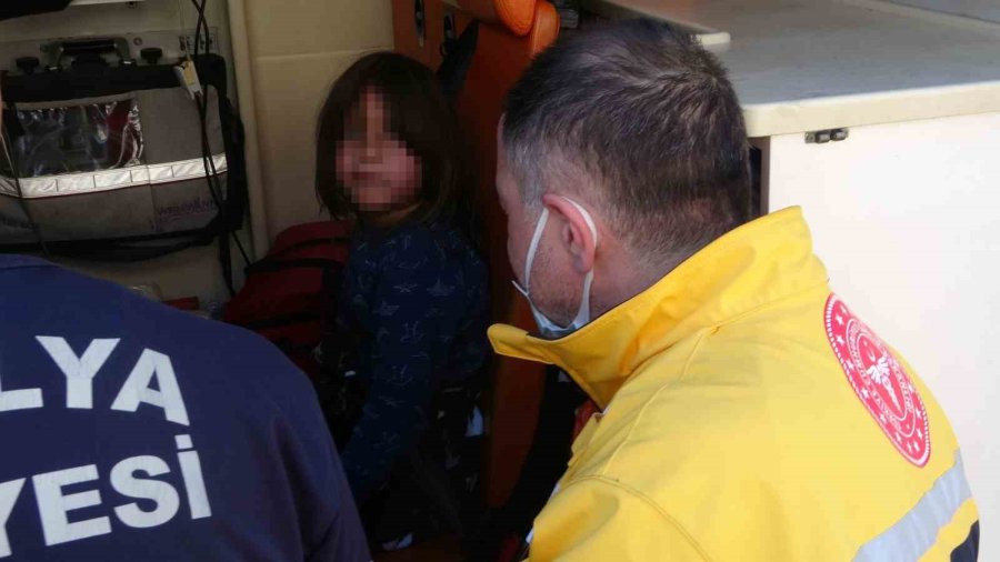 Yangından Kurtarılıp Ambulanstaki Tek Sözü Tüm Türkiye’yi Ağlatmıştı, Bakanlık Hareket Geçti