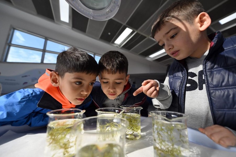 Mercan Bilim Merkezi’nde ’kış Okulu’ Programı Sürüyor