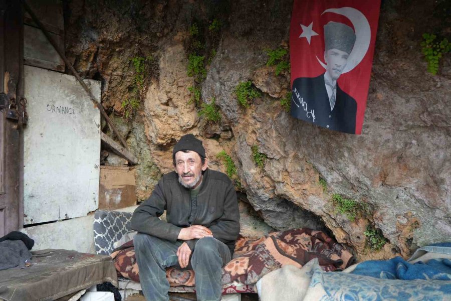 Falezlerin Tarihi Surlarında Mağara Hayatı