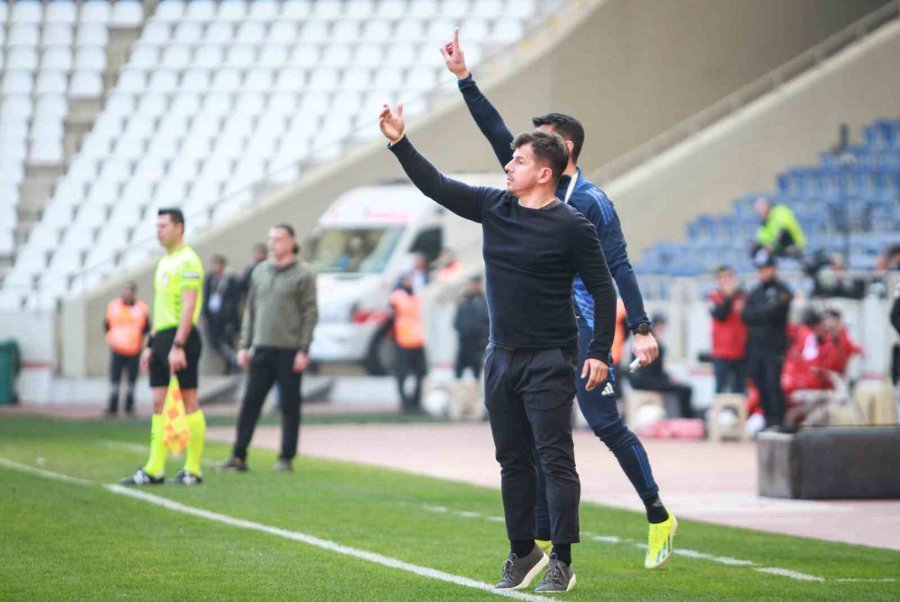 Trendyol Süper Lig: Atakaş Hatayspor: 1 - Antalyaspor: 2 (ilk Yarı)