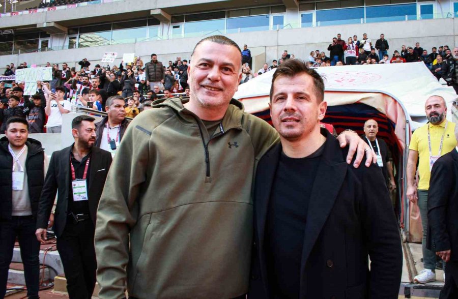 Trendyol Süper Lig: Atakaş Hatayspor: 1 - Antalyaspor: 2 (ilk Yarı)