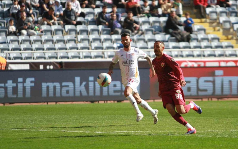 Trendyol Süper Lig: Atakaş Hatayspor: 1 - Antalyaspor: 2 (ilk Yarı)