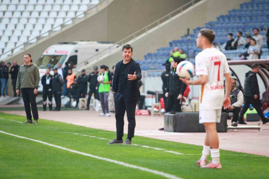 Trendyol Süper Lig: Atakaş Hatayspor: 1 - Antalyaspor: 2 (ilk Yarı)