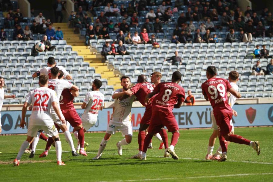 Trendyol Süper Lig: Atakaş Hatayspor: 1 - Antalyaspor: 2 (ilk Yarı)