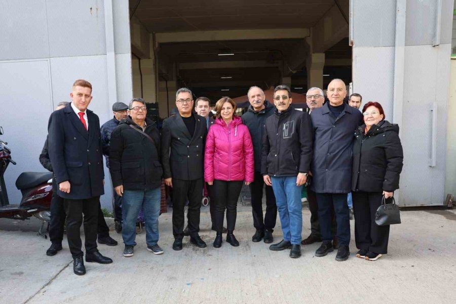 Başkan Ünlüce Çamlıca Pazarında