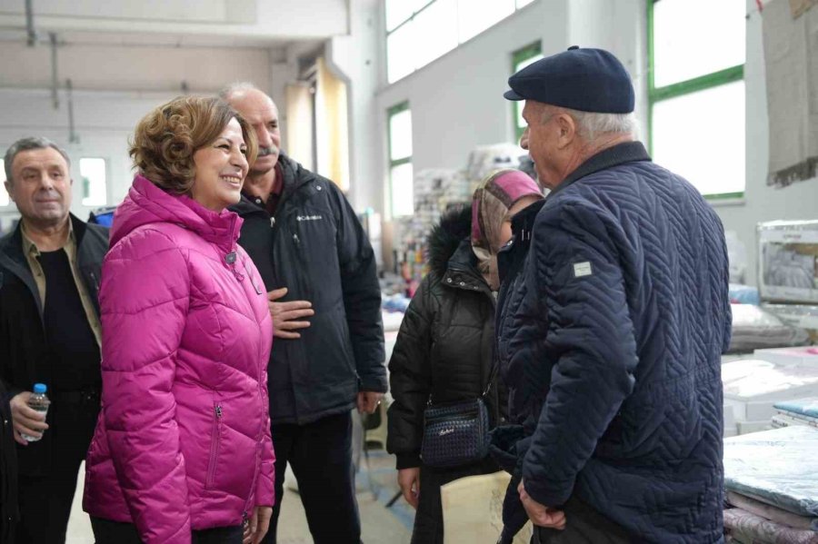 Başkan Ünlüce Çamlıca Pazarında