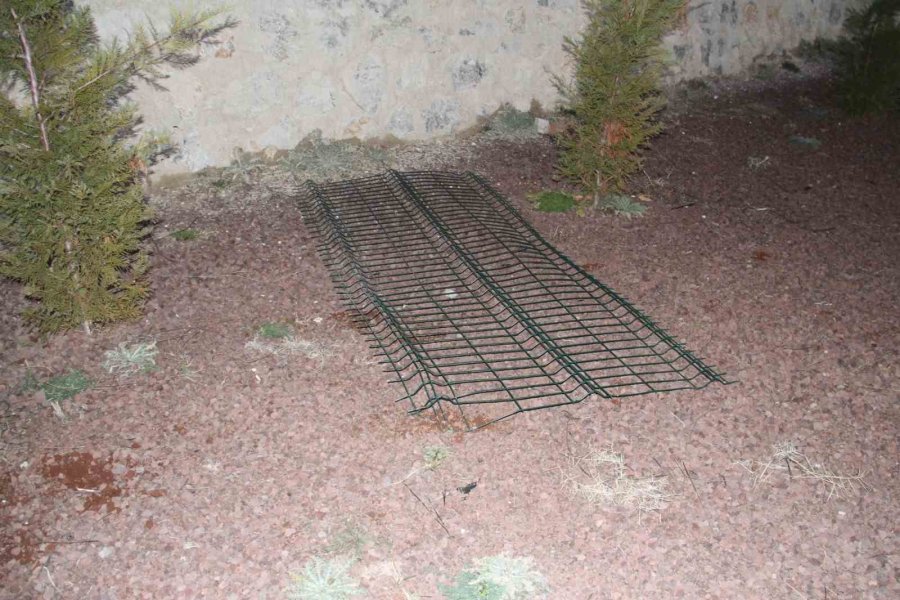 Konya’da Seyir Tepesinde Fotoğraf Çekmek İsterken Düşen 2 Kişi Yaralandı