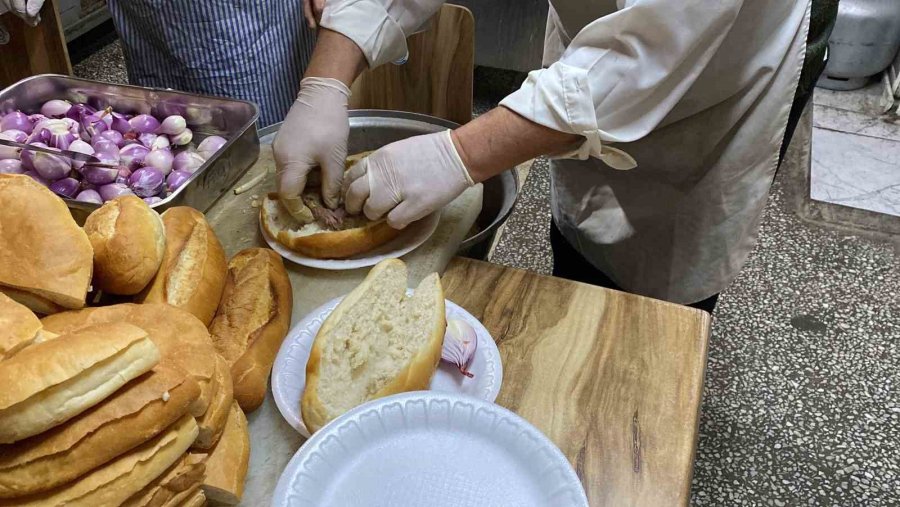 Konya’nın Güllerine, Gül Mutfağı Hizmet Ediyor