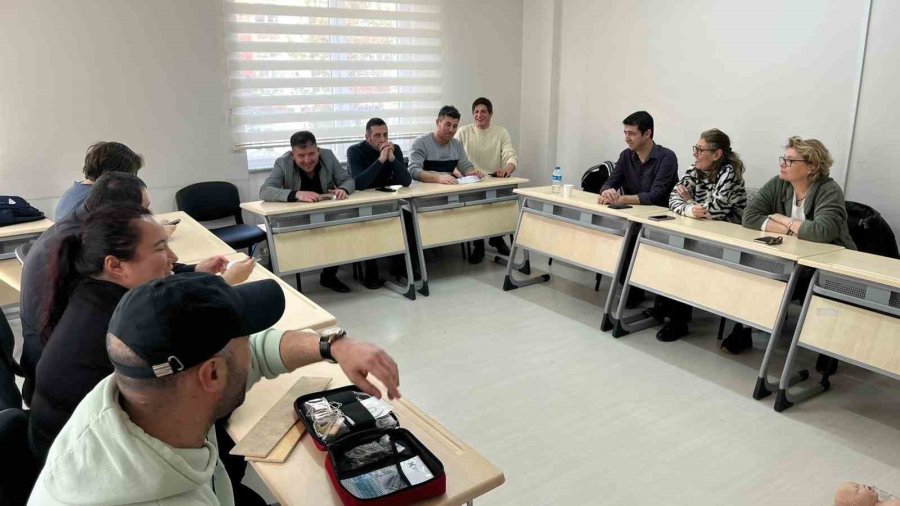 Odunpazarı Belediyesi’nden Personeline İlk Yardım Eğitimi