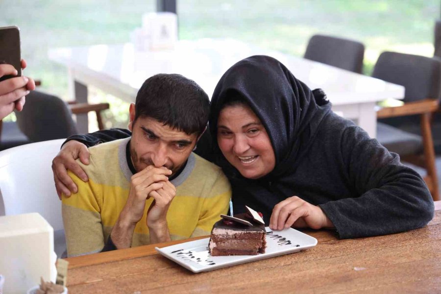 Otobüsle Şehir Turu Hayali ‘bir Mesajla’ Gerçek Oldu