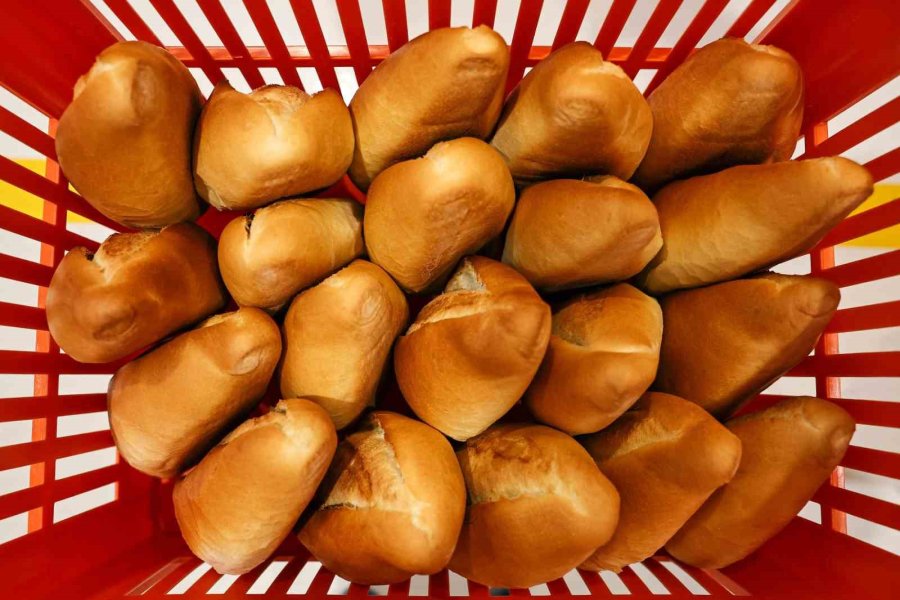 Antalyalılar ‘halk Ekmek’ten Memnun