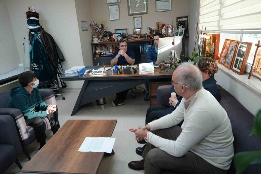 25 Bin Kişi Arasında Böbreği İkiz Gibi Uyumlu Çıktı, 6 Aylık Kızına Kavuştu