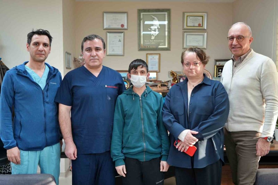 25 Bin Kişi Arasında Böbreği İkiz Gibi Uyumlu Çıktı, 6 Aylık Kızına Kavuştu