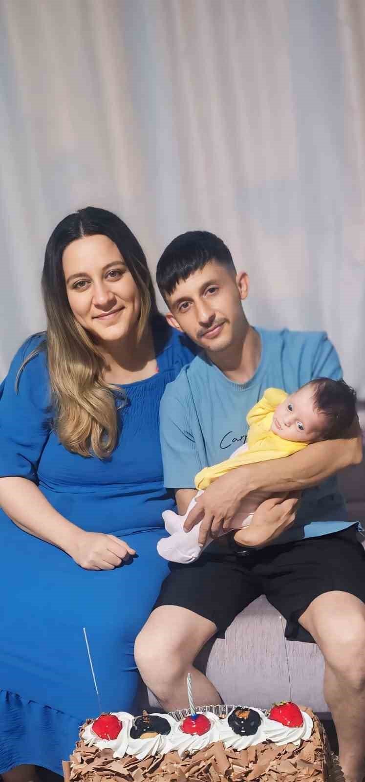 25 Bin Kişi Arasında Böbreği İkiz Gibi Uyumlu Çıktı, 6 Aylık Kızına Kavuştu