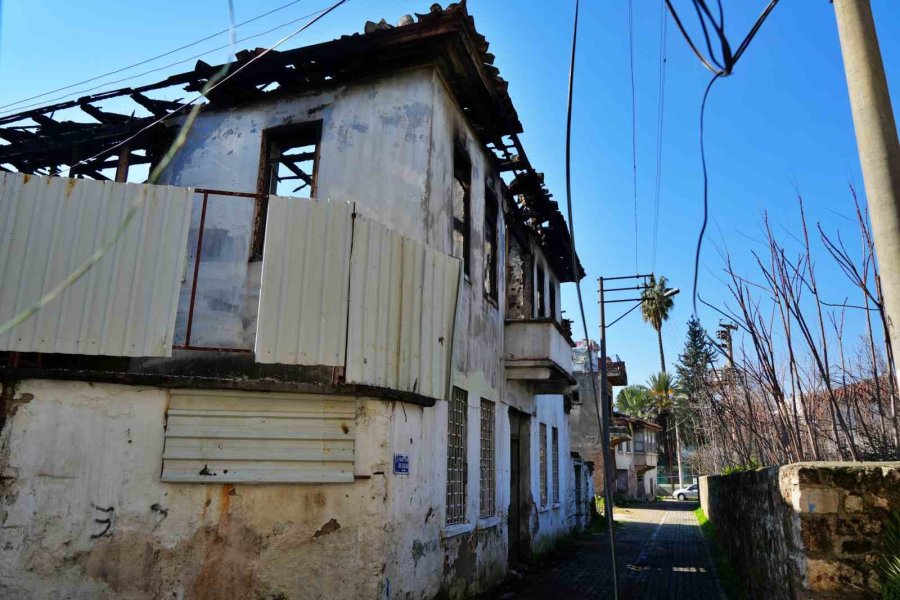 Tarihi Ahşap Konakların Olduğu Mahallede ’yangın’ Korkusu