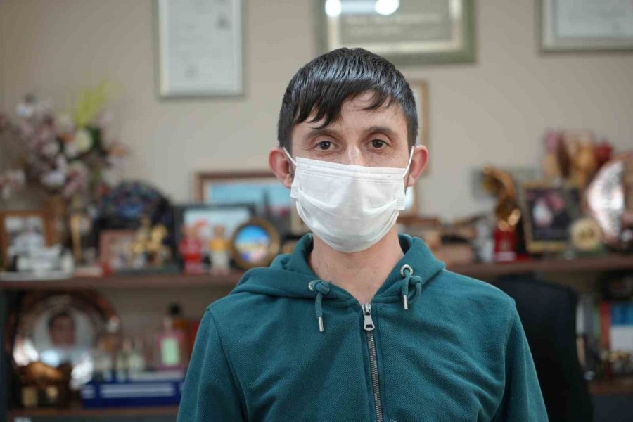 25 Bin Kişi Arasında Böbreği İkiz Gibi Uyumlu Çıktı, 6 Aylık Kızına Kavuştu