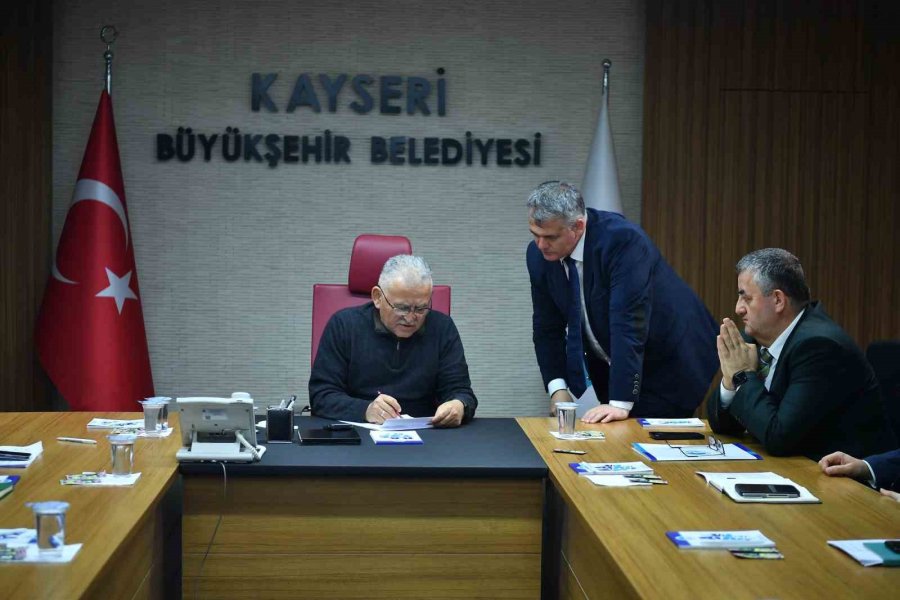 Başkan Büyükkılıç’tan ‘2025 Yılı Yatırım Zirvesi’