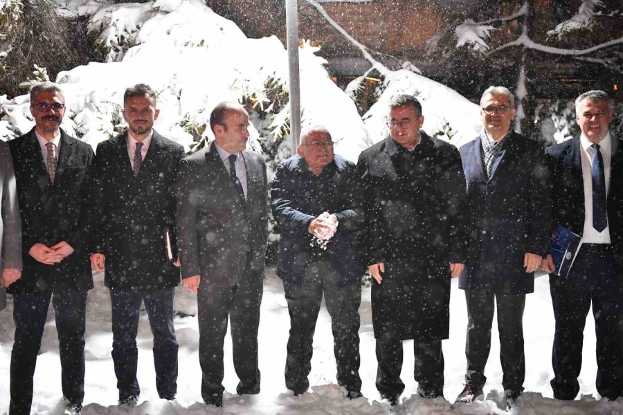 Başkan Büyükkılıç’tan ‘2025 Yılı Yatırım Zirvesi’