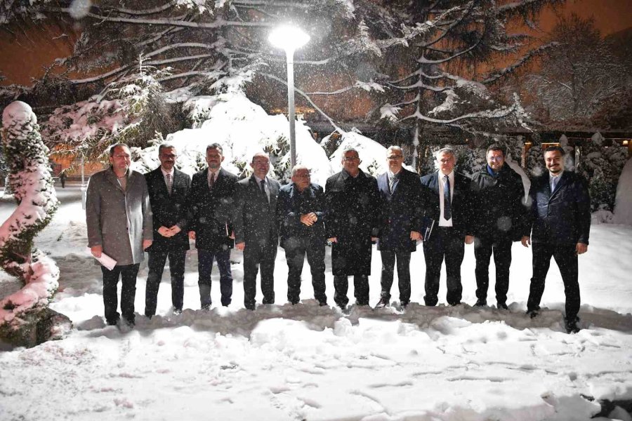 Başkan Büyükkılıç’tan ‘2025 Yılı Yatırım Zirvesi’