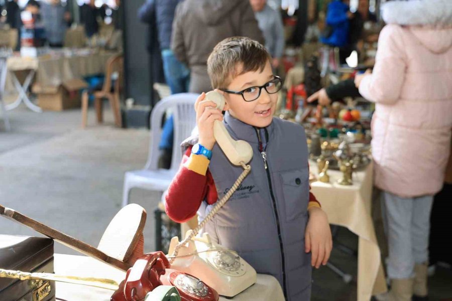 Antika Pazarı’na Kar Engeli