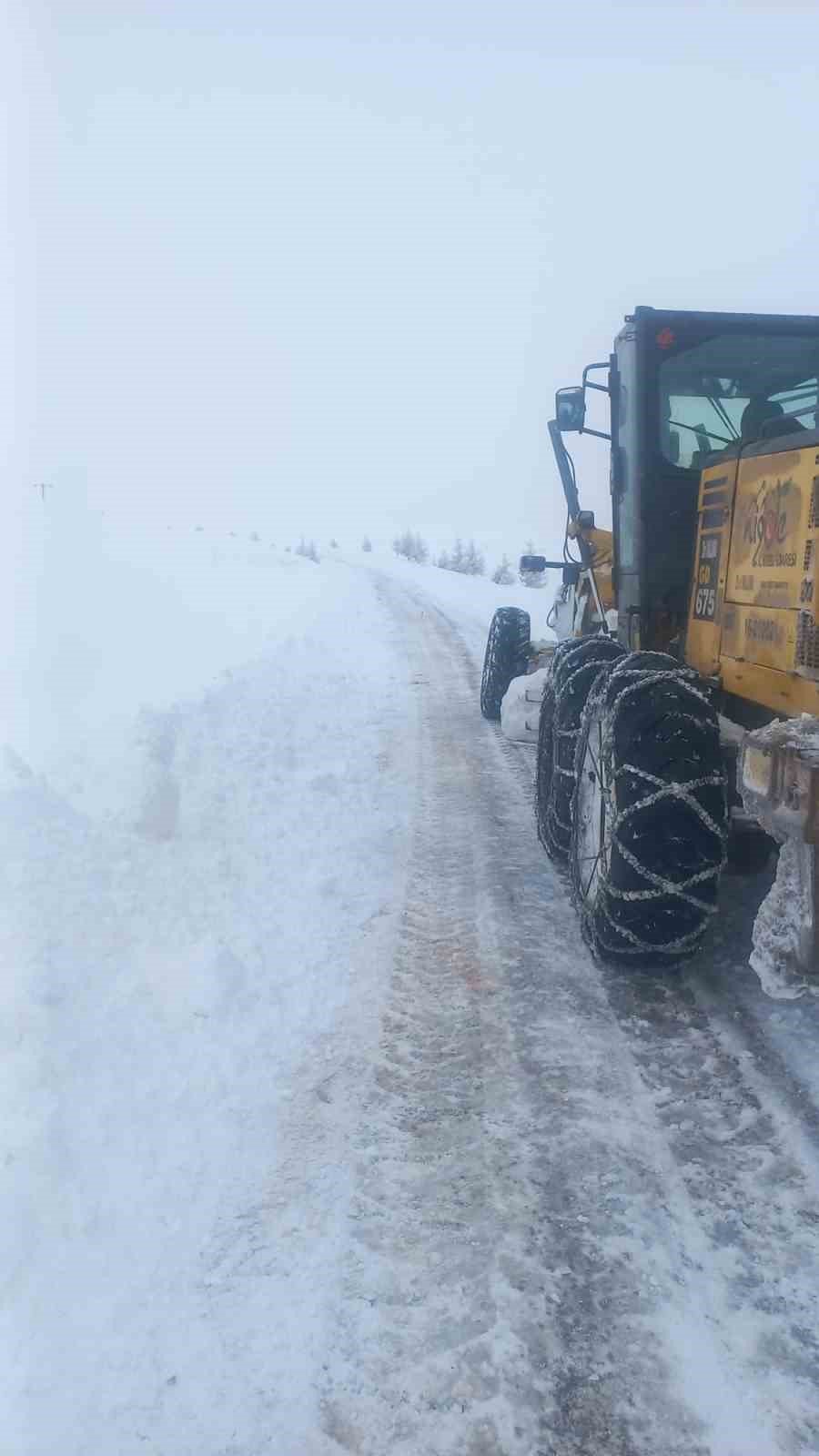 Niğde’deki Kapalı Köy Yolları Ulaşıma Açıldı