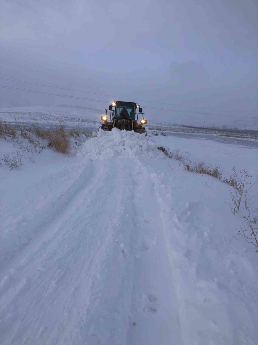 Niğde’deki Kapalı Köy Yolları Ulaşıma Açıldı