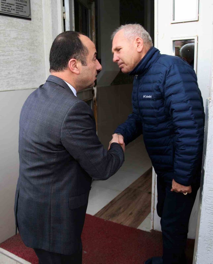 Eskişehir İl Emniyet Müdürü, Şehit Ailesini Ziyaret Etti