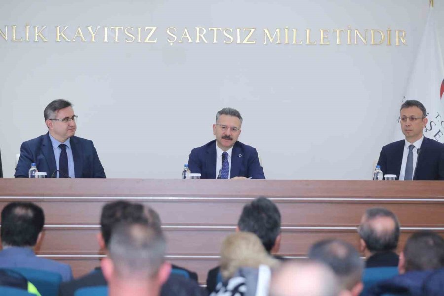 Vali Aksoy Başkanlığında Eğitimde Yeni Dönem Tedbirleri Masaya Yatırıldı