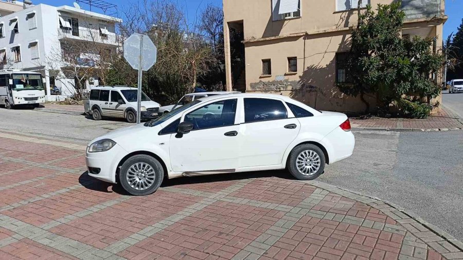 Antalya’da Motosiklet İle Otomobil Çarpıştı: 1 Ağır Yaralı