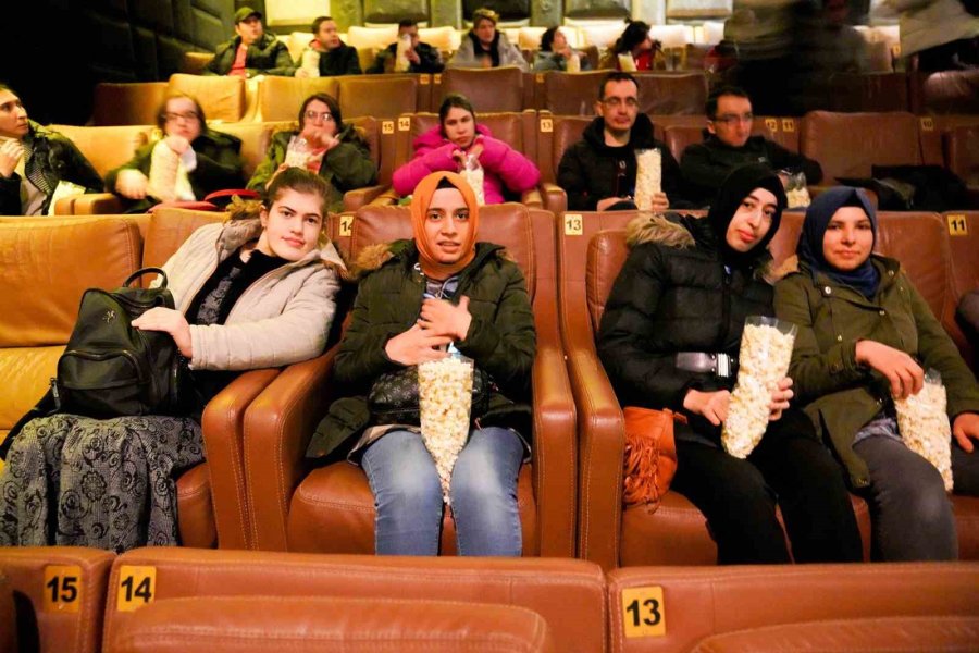 Özel Bireylerin Sinema Keyfi