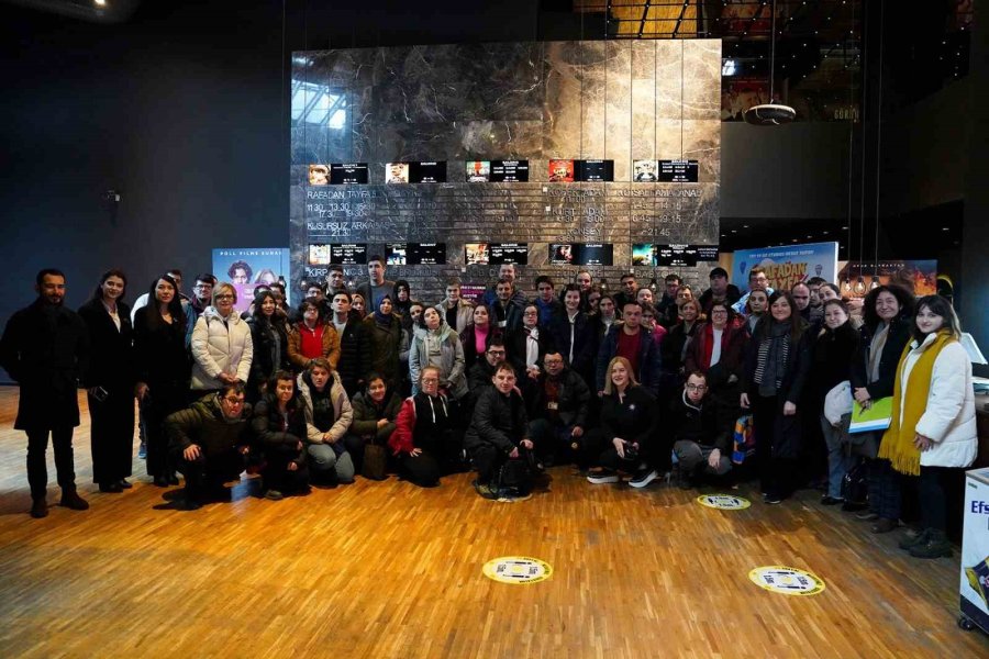 Özel Bireylerin Sinema Keyfi