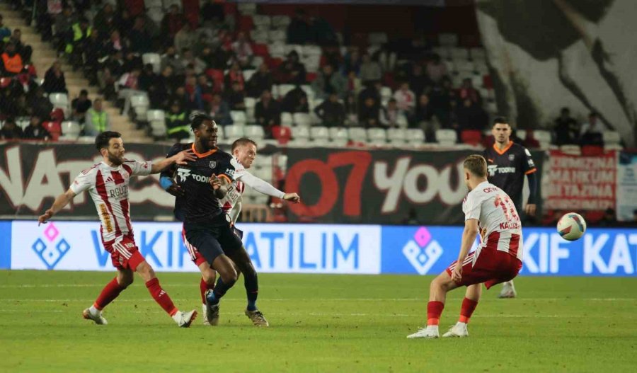 Trendyol Süper Lig: Antalyaspor: 0 - Başakşehir: 0 (maç Sonucu)