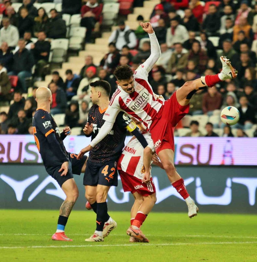 Trendyol Süper Lig: Antalyaspor: 0 - Başakşehir: 0 (maç Sonucu)