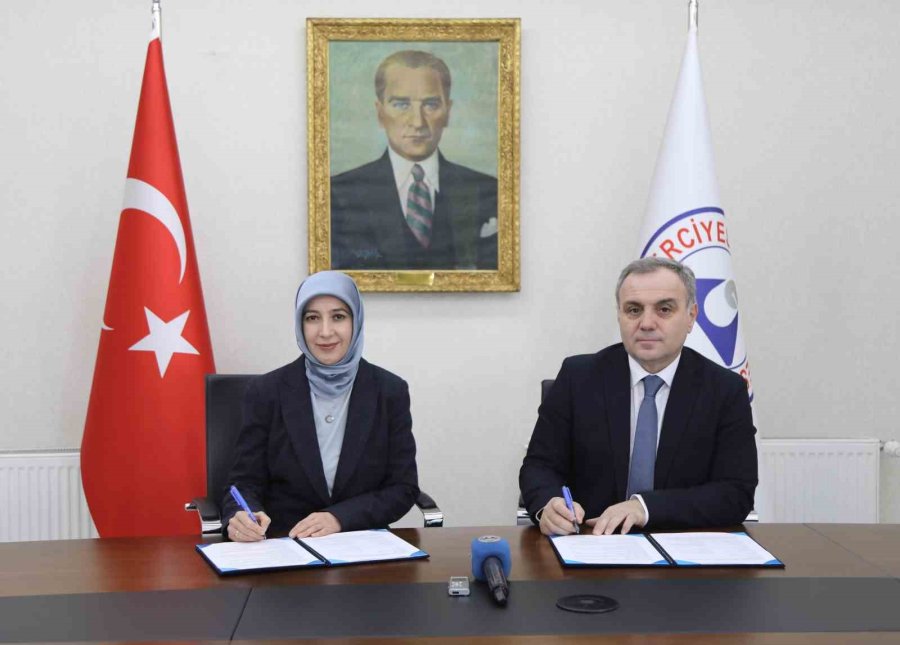 Erü’de İşkur Gençlik Programı’nın İşbirliği Protokolü İmzalandı