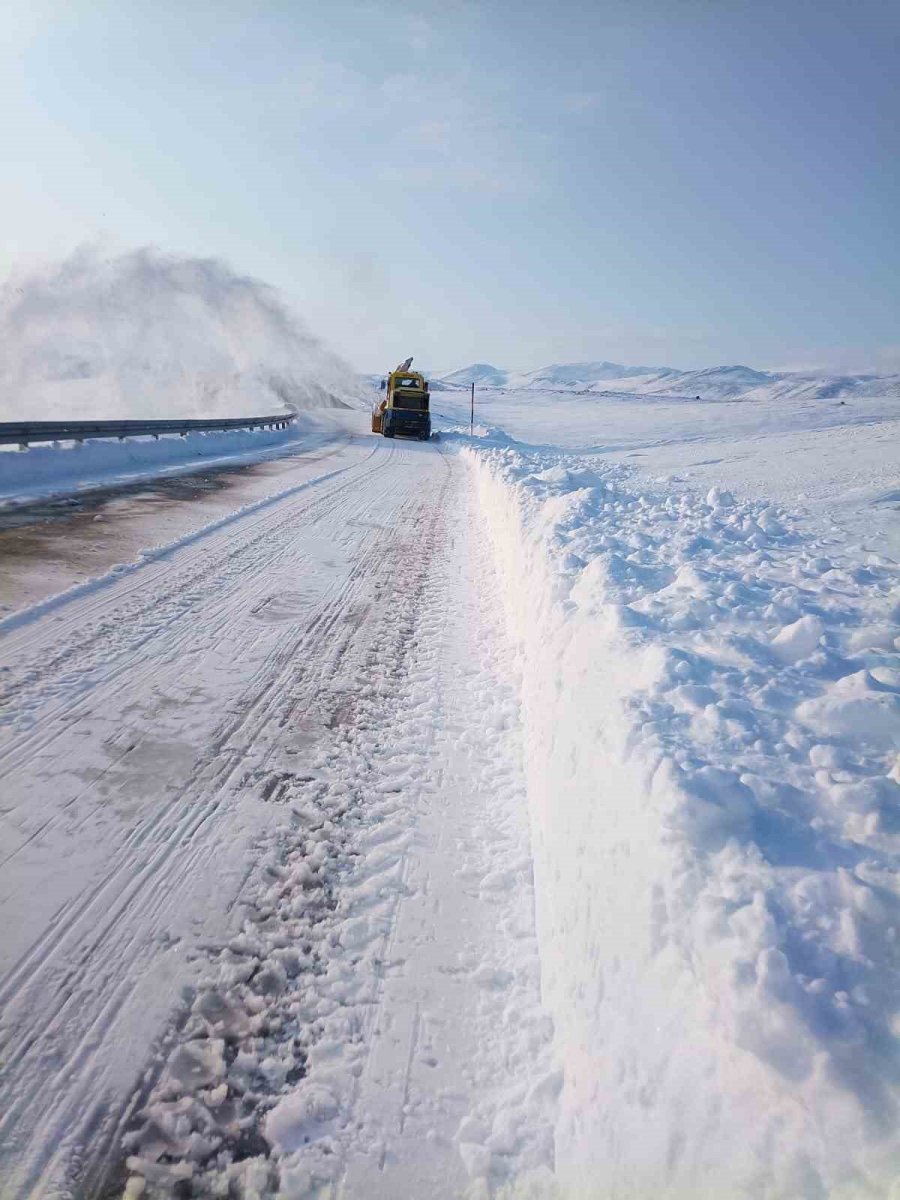 Kayseri’de Kapalı Yol Kalmadı