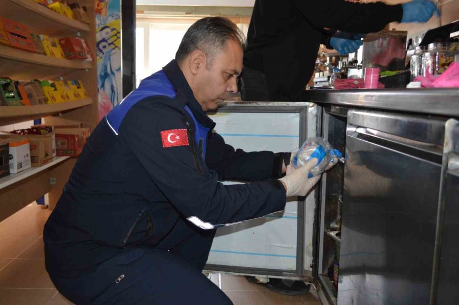 Konyaaltı’nda Kantinlere Sıkı Denetimi