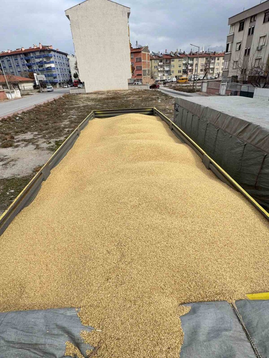 Bekçilik Yaptığı İş Yerinden Yaklaşık 250 Ton Arpa Çaldı, "şeytana Uydum" Dedi