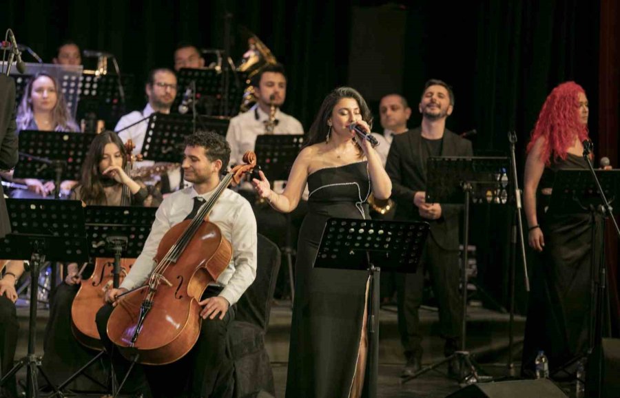 Kent Orkestrası Mersinlileri Müzikle Buluşturuyor
