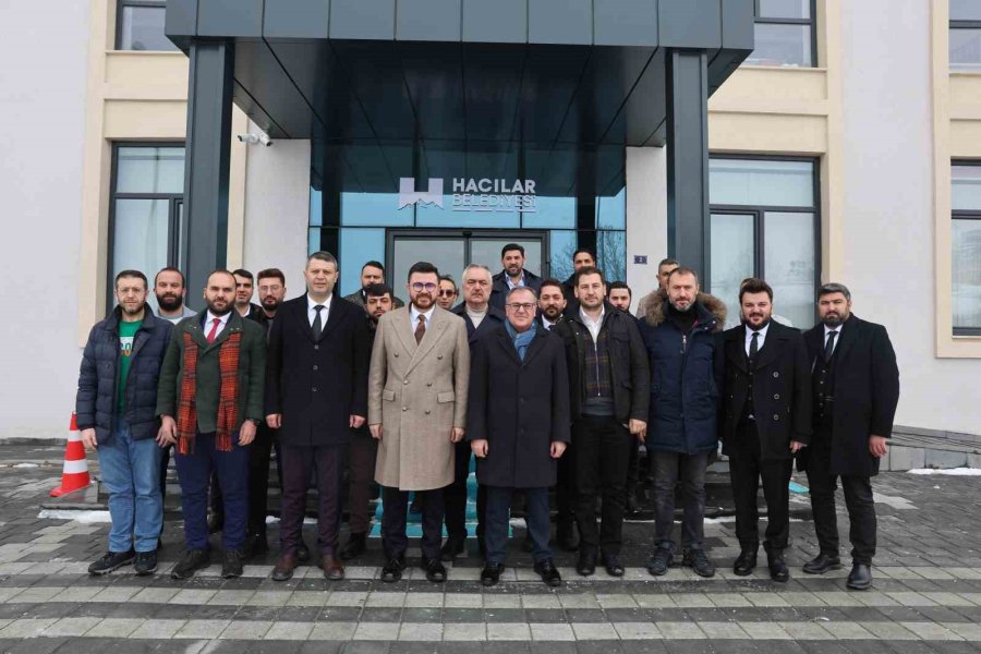 Okandan’ın İlk Ziyareti Başkan Özdoğan’a