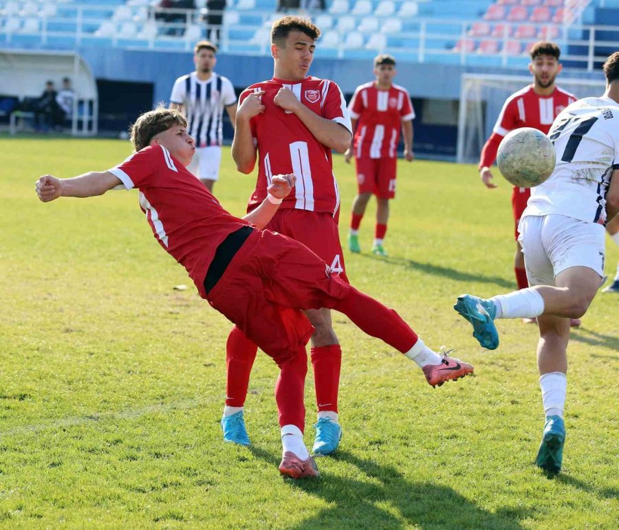 Kepezspor Şampiyona Biletini Kazandı