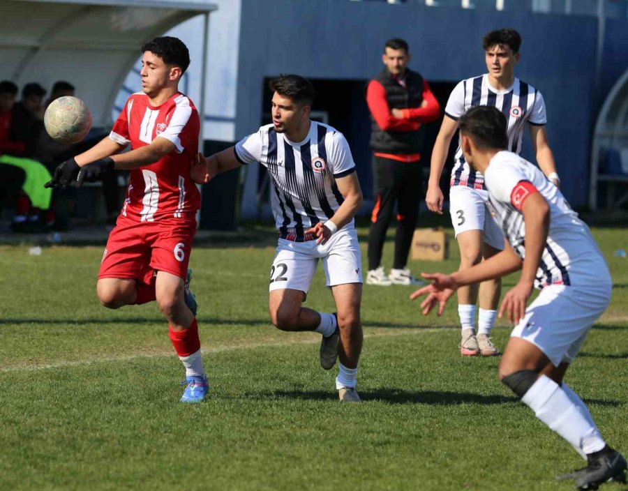 Kepezspor Şampiyona Biletini Kazandı