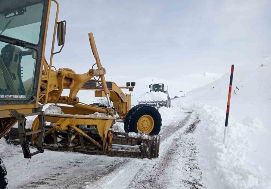 70 Mahalle Yolunu Ulaşıma Açan Büyükşehir, Kırsalda Kapalı Yol Bırakmadı