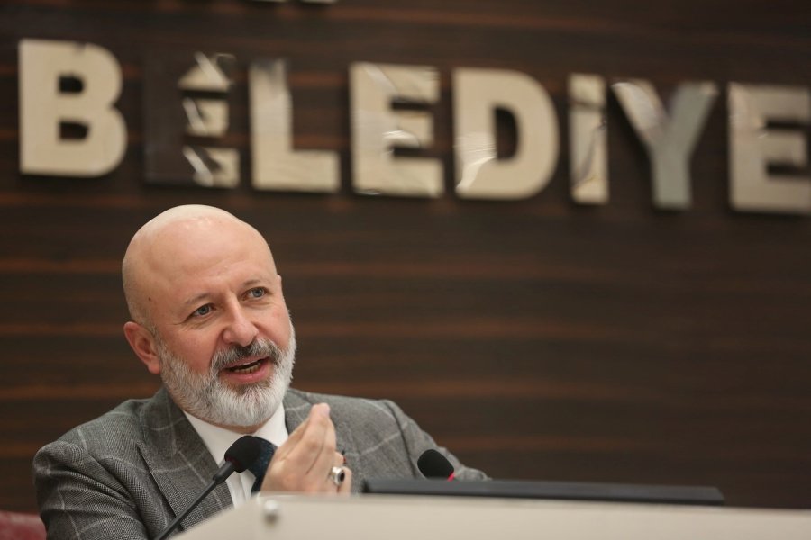 Başkan Çolakbayrakdar, "ihale Gelirleri, Hemşehrilerimize Yatırım Olarak Geri Dönecek"