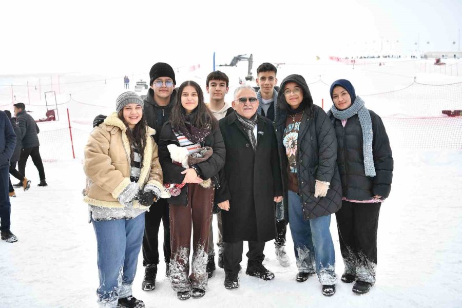 Avrupalı Kayakseverlerden Erciyes’e Övgü